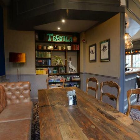 Hotel Kings Arms Brentford Esterno foto