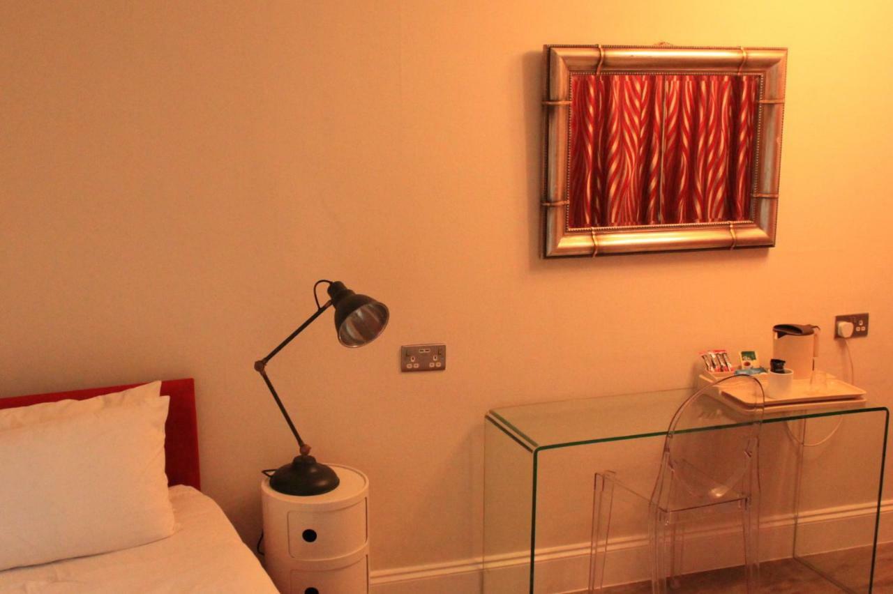 Hotel Kings Arms Brentford Esterno foto