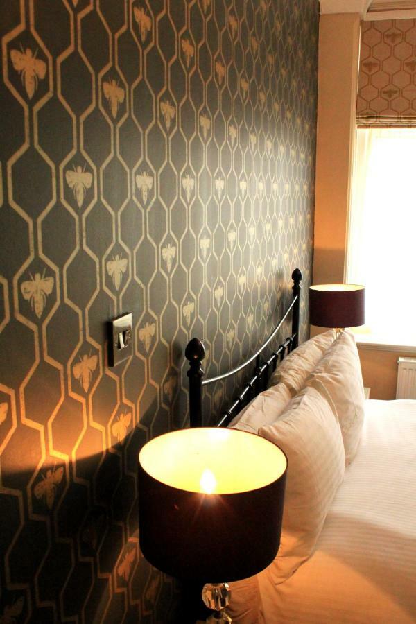 Hotel Kings Arms Brentford Esterno foto