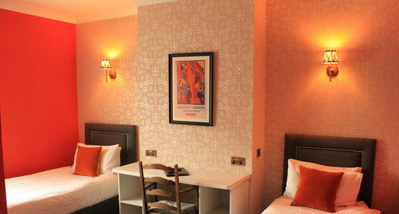 Hotel Kings Arms Brentford Esterno foto